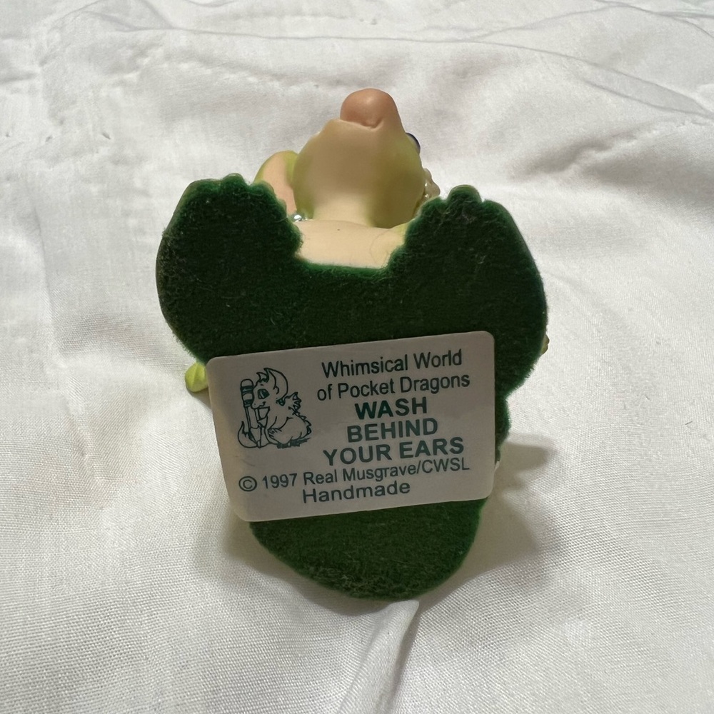 Collectible/decorative sculpture figurine